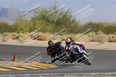 media/Oct-08-2022-SoCal Trackdays (Sat) [[1fc3beec89]]/Turn 10 (945am)/